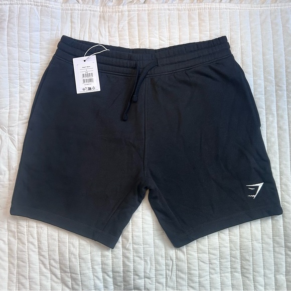 GYMSHARK. Crest 7 Inch Short. New with tags. Medium. - Picture 3 of 8